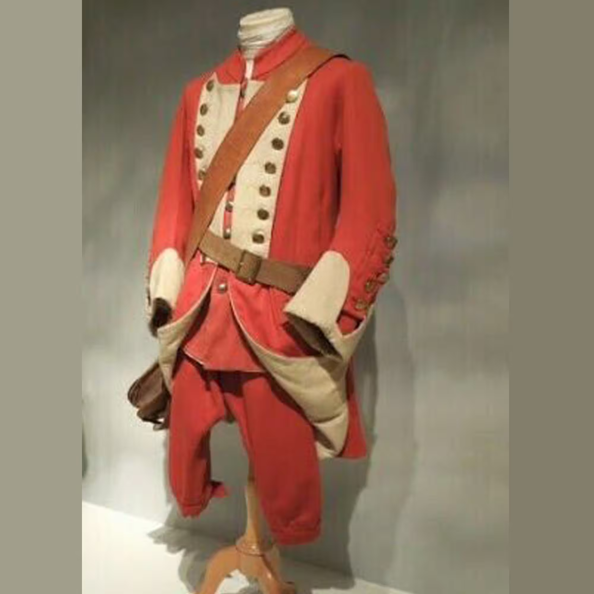 New Men's Red With Skin Lapels British Regimental Soldier Uniform Jacket, Civil War Jacket, British Jacket & Trouser Expedited Shipping