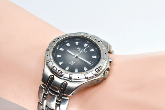 Relic Wet With Light Function Steel Tone Grey Dial Mans Quartz Wrist Watch