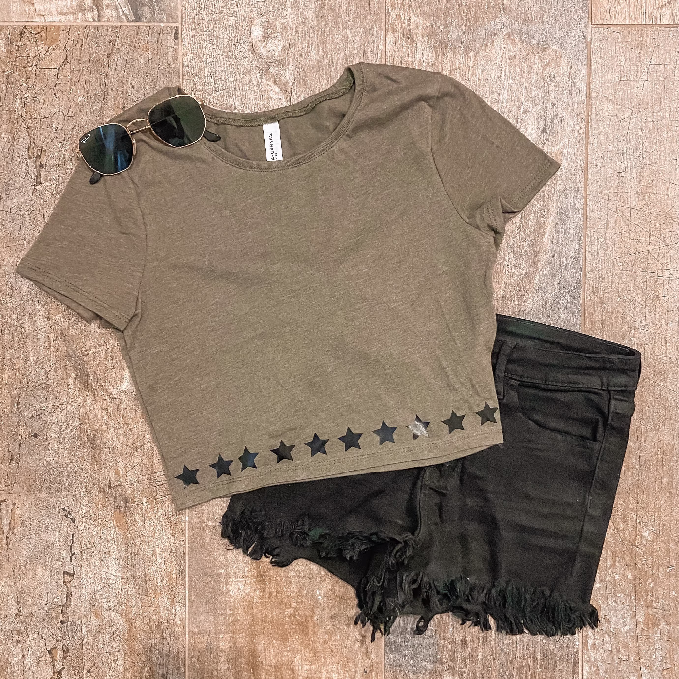 Cropped Star Tee