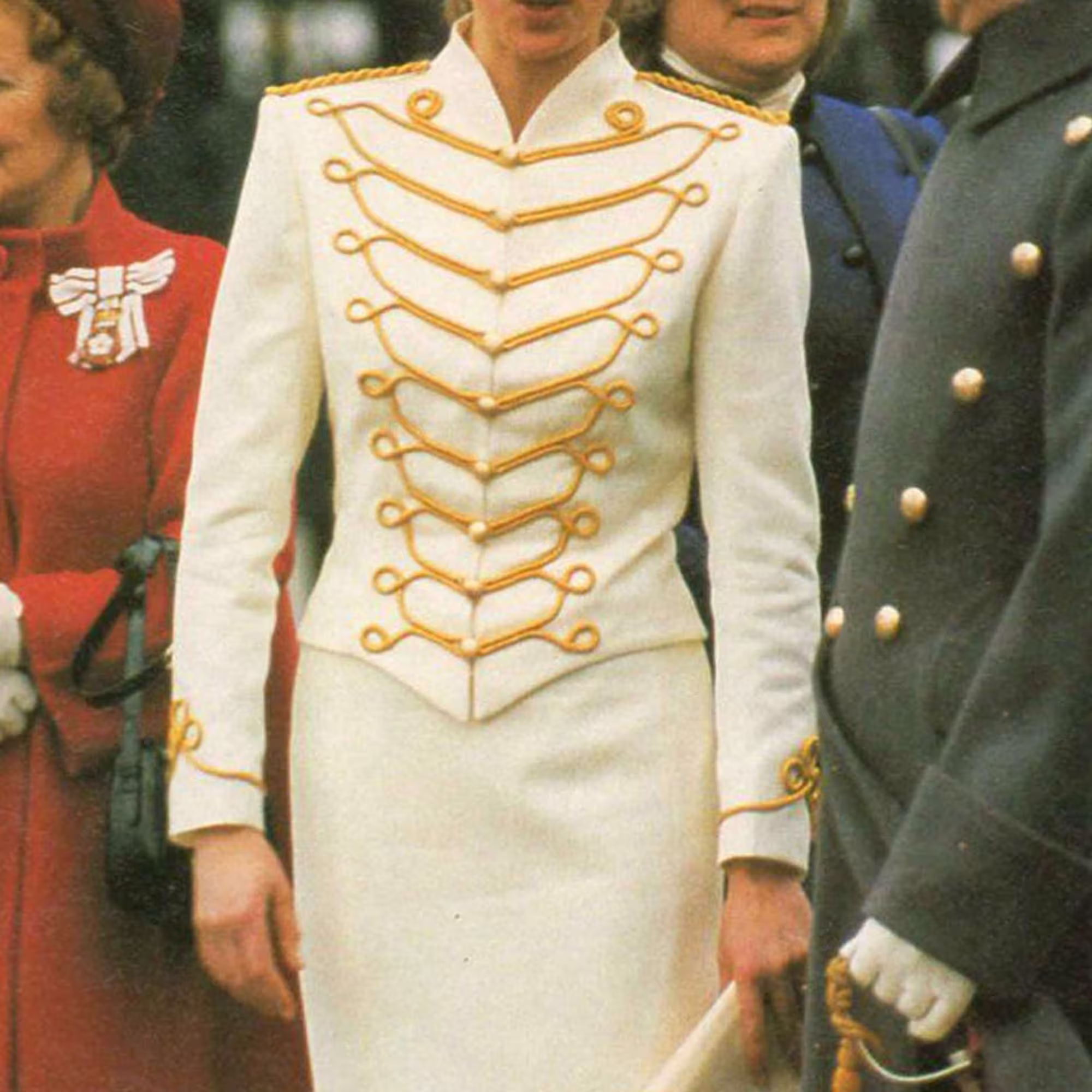 New Handmade Princes Diana Military Jacket Cream Color Princess 90S Fashion & Skirt Front Gold Braids With Expedited Shipping