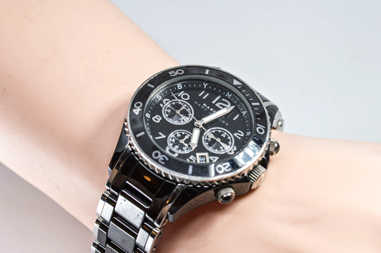 Marc By Marcjacob Darks Tee Ltone Mans Wrist Watch
