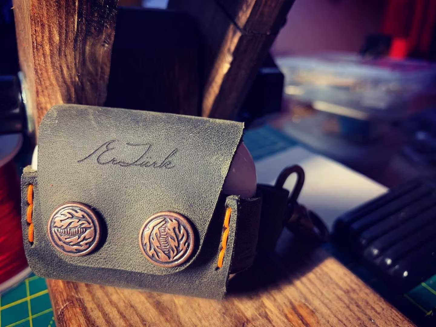 Natural Handmade Leather Airpods Pro Case/Military Green