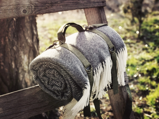 Camping Wool Blanket With Handle Shoulder Warm Wrap Large Outdoor Picnic Or Festivals Strap
