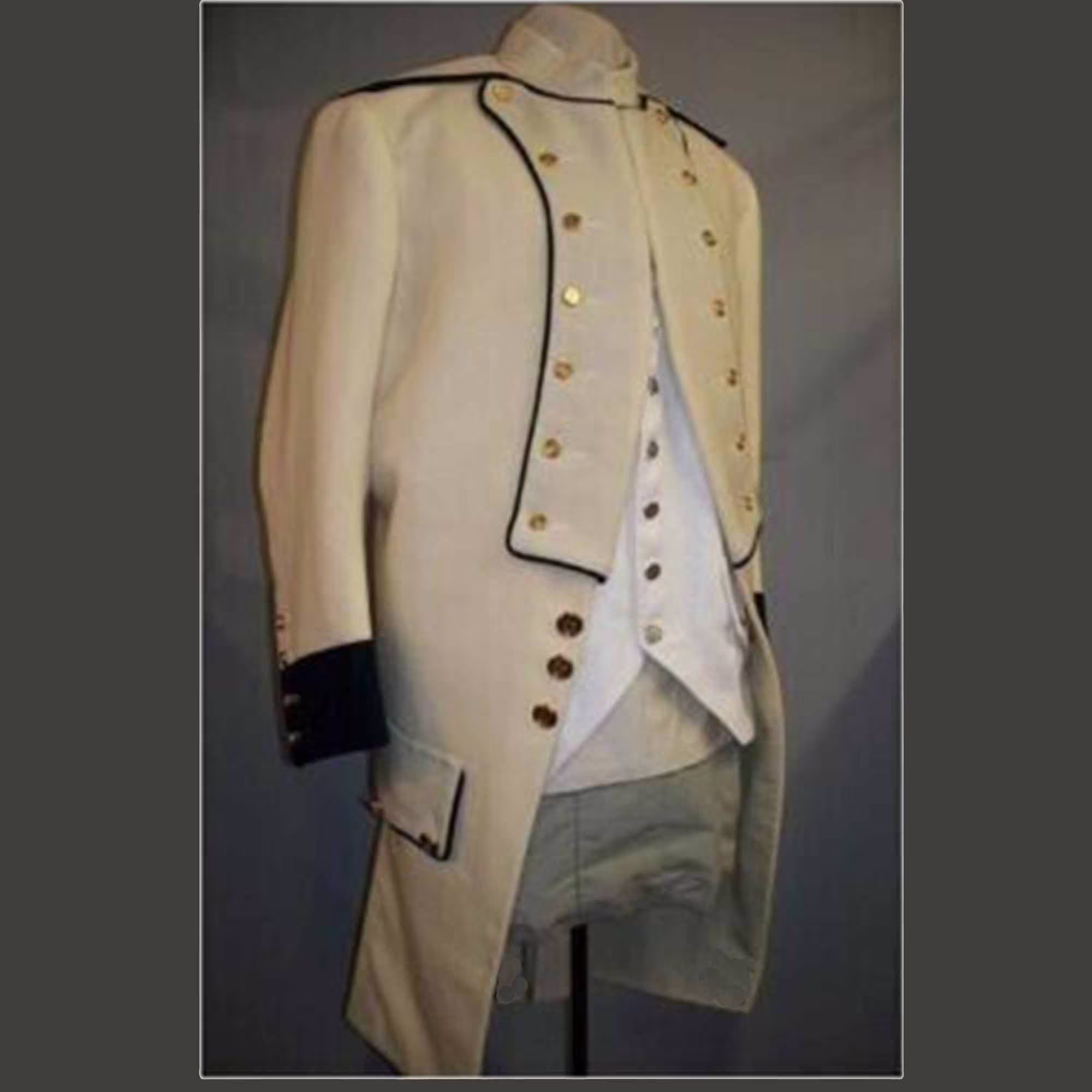 New Saintonge 1777 French Regiment Off White Wool Men's Frock Coat Handmade Worldwide Expedited Shipping