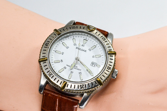 Pulsar Steel Tone With White Dial Mans, Vintage , Quartz Wrist Watch