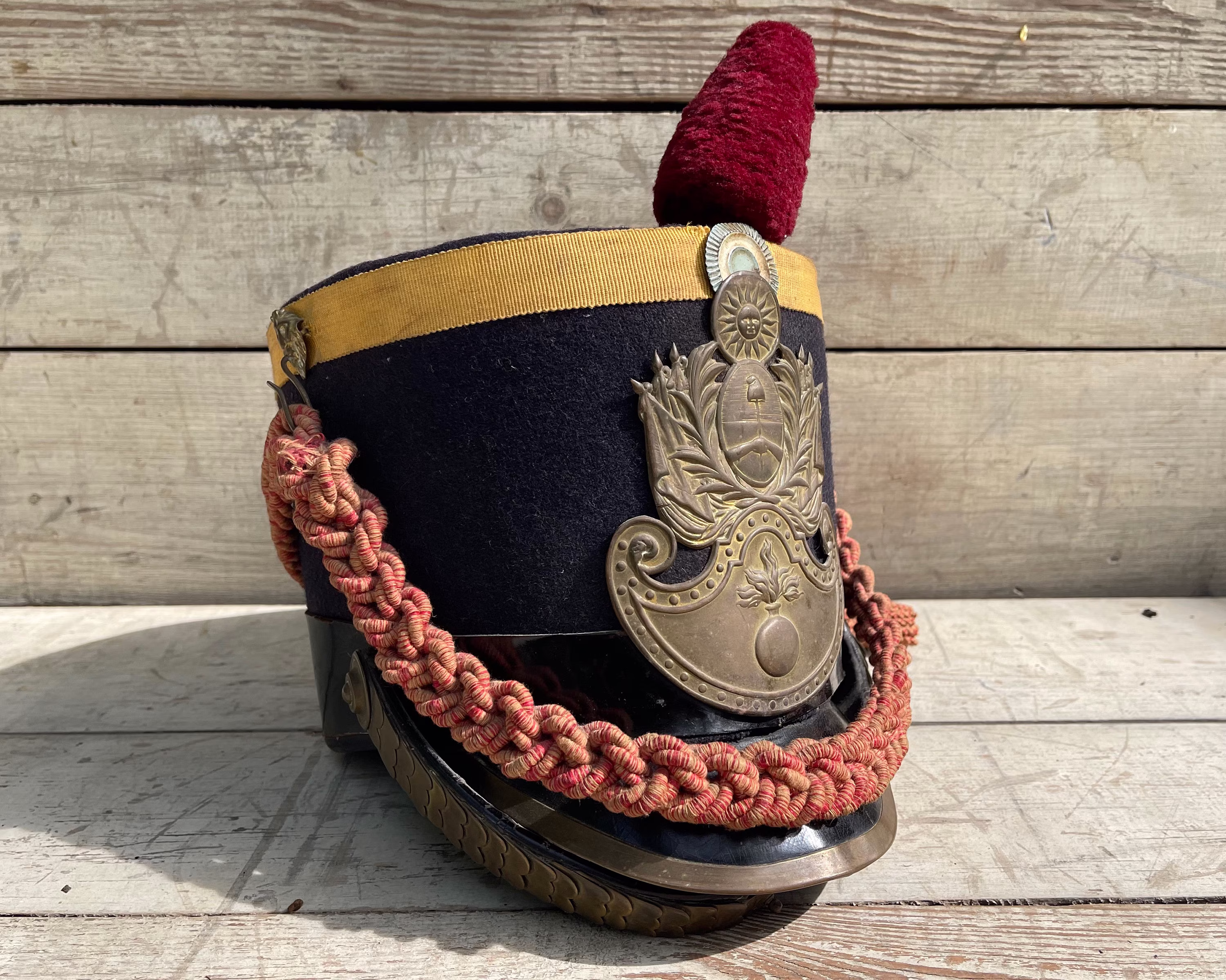 Argentine Military Helmet, Argentina Army Hat, Morrion De Granadero San Martin, Hat Badge